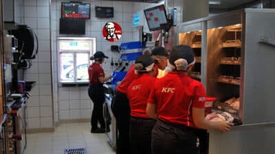 Empleo KFC Personal2