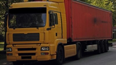 Se buscan conductores de camión en Valdemoro (Madrid) con contrato indefinido