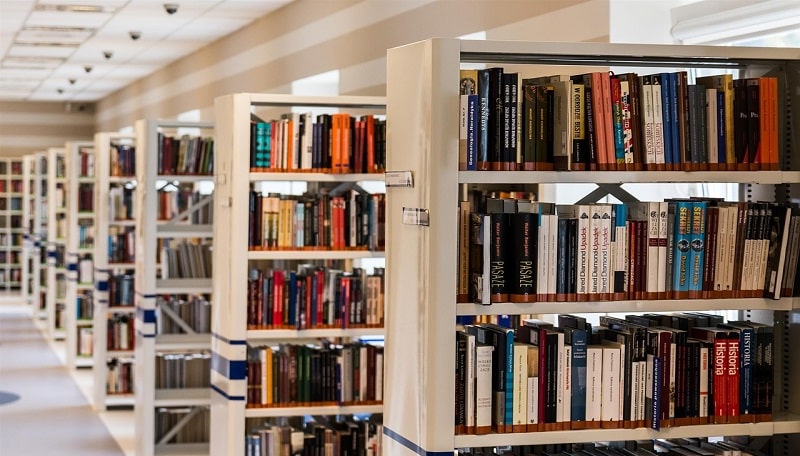 Se buscan auxiliares de biblioteca en Madrid (no necesaria experiencia – 1.632 euros al mes)